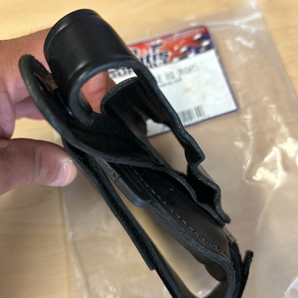 DeSantis Gunhide ankle holster - Picture 6 of 6